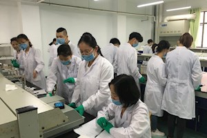 药品生产技术专业二课活动