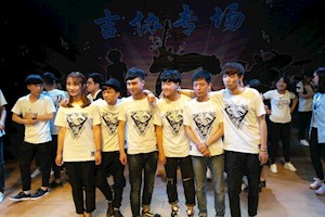 工业机器人技术学生生活